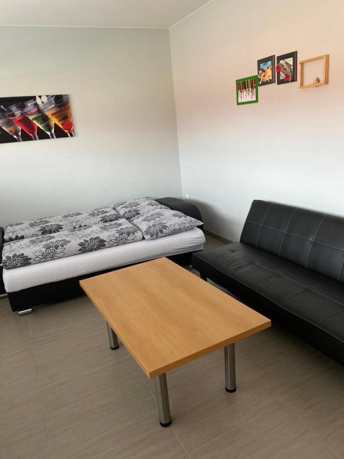 Apartman Hustopeče Esterno foto