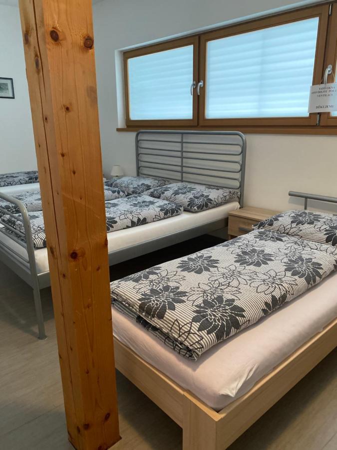 Apartman Hustopeče Esterno foto